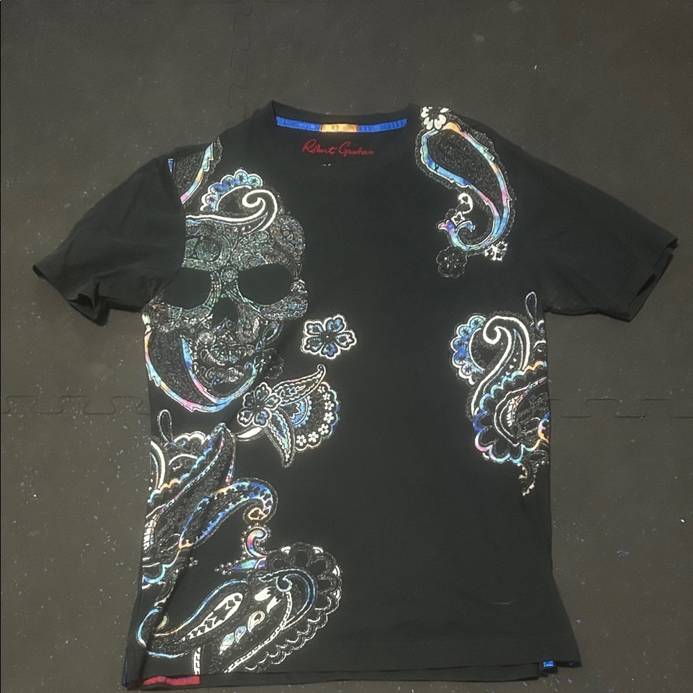 Robert Graham Multicolor Paisley Skull Tee